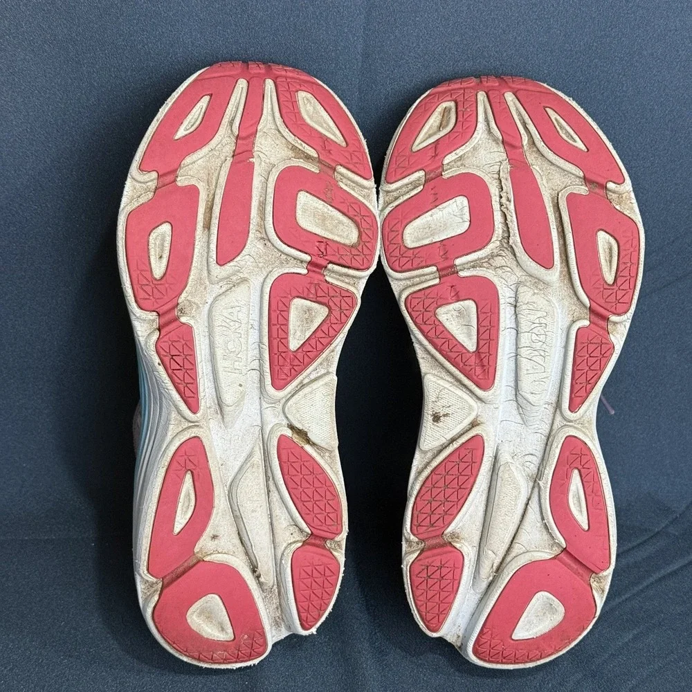 Hoka One One hoka one